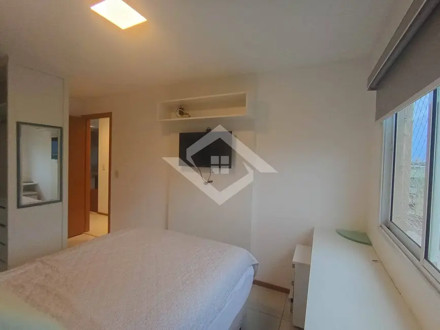 Foto 2 de Apartamento com 3 quartos para alugar, 100m2 em Rio De Janeiro - RJ