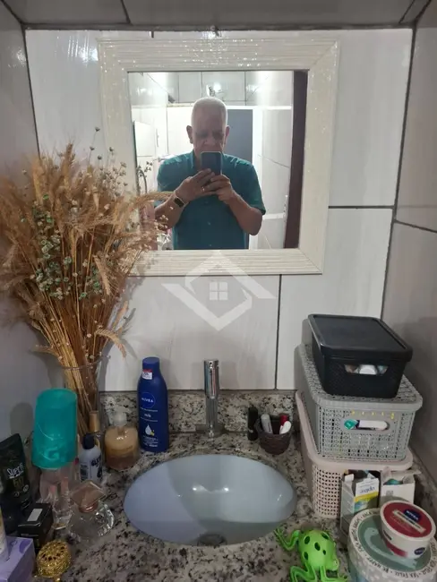 Foto 9 de Casa com 3 quartos à venda, 360m2 em Trindade, Sao Goncalo - RJ