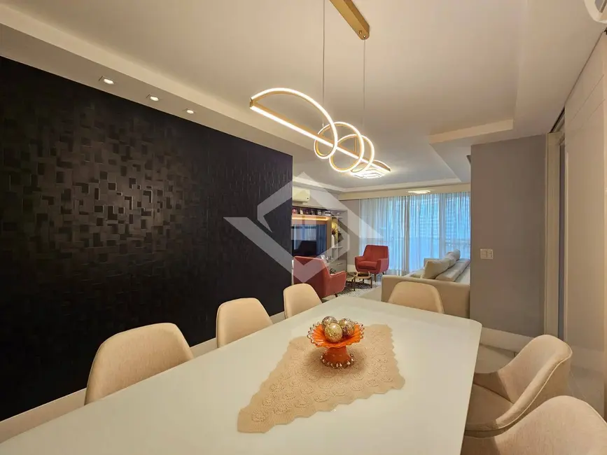 Foto 4 de Apartamento com 4 quartos à venda, 143m2 em Rio De Janeiro - RJ