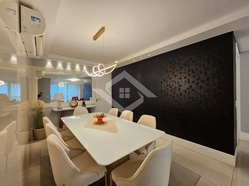 Foto 7 de Apartamento com 4 quartos à venda, 143m2 em Rio De Janeiro - RJ