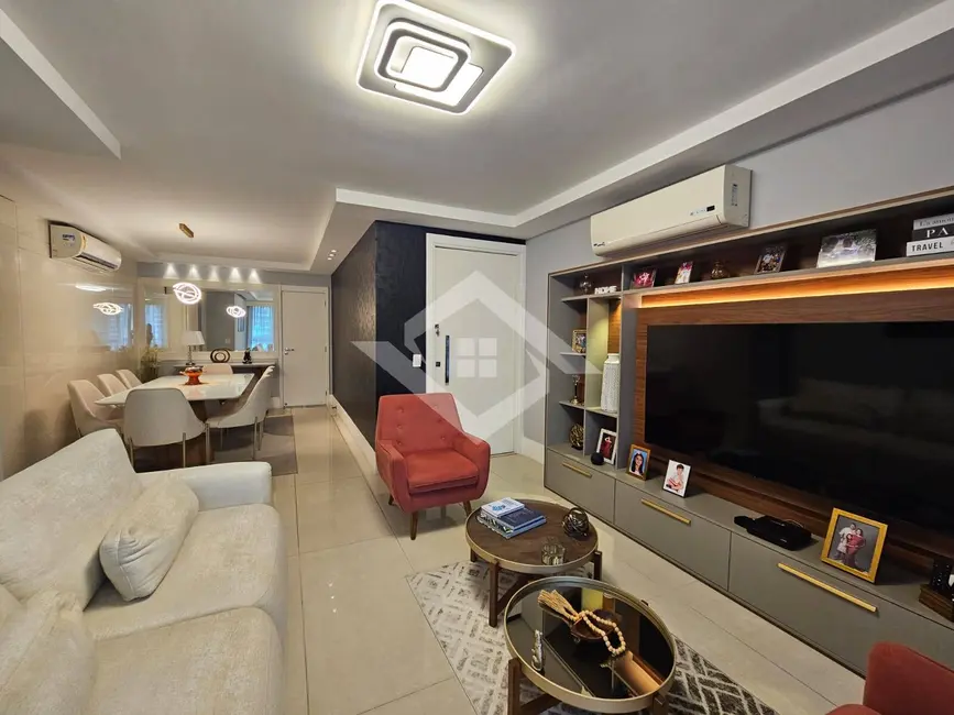 Foto 8 de Apartamento com 4 quartos à venda, 143m2 em Rio De Janeiro - RJ