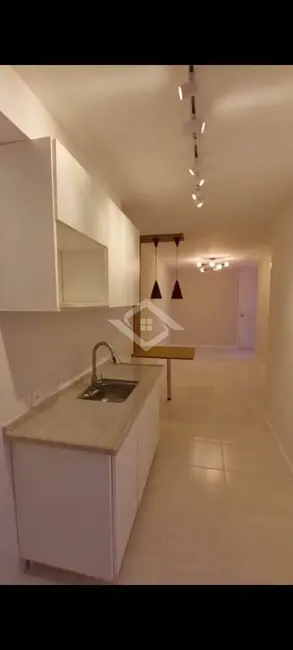 Foto 4 de Apartamento com 2 quartos à venda, 45m2 em Jacarepaguá, Rio De Janeiro - RJ