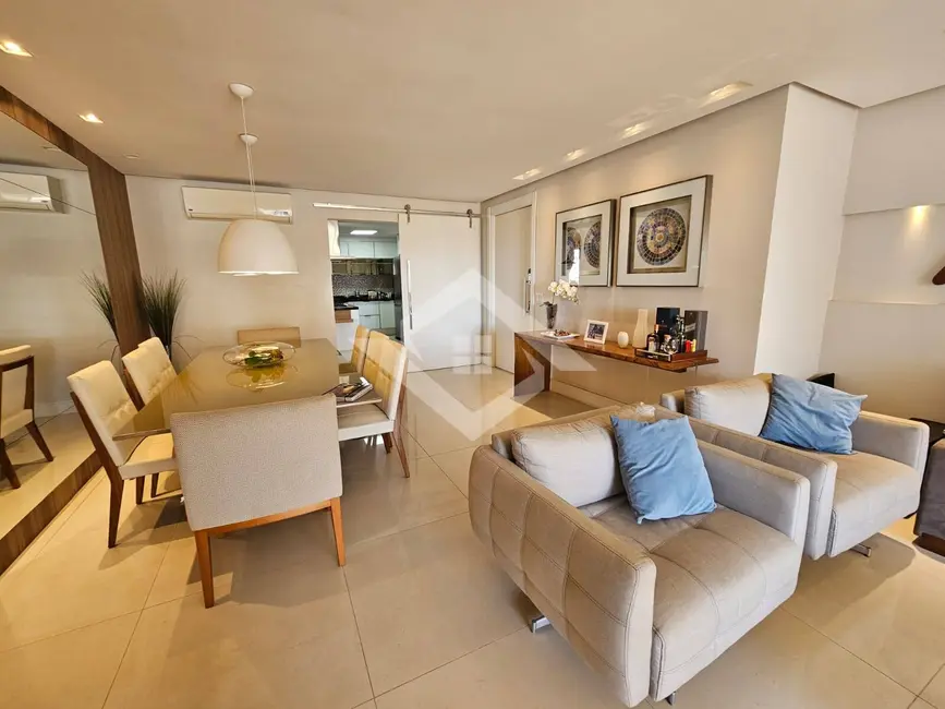 Foto 2 de Apartamento com 4 quartos à venda, 166m2 em Rio De Janeiro - RJ