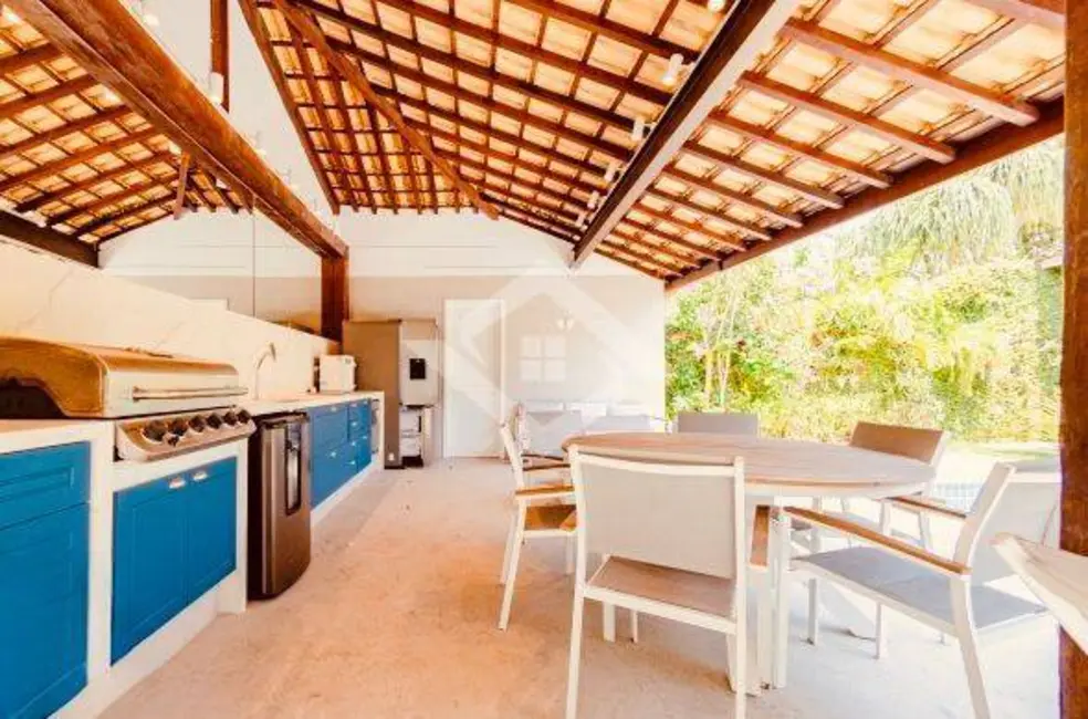 Foto 4 de Casa com 4 quartos à venda e para alugar, 220m2 em Barra da Tijuca, Rio De Janeiro - RJ