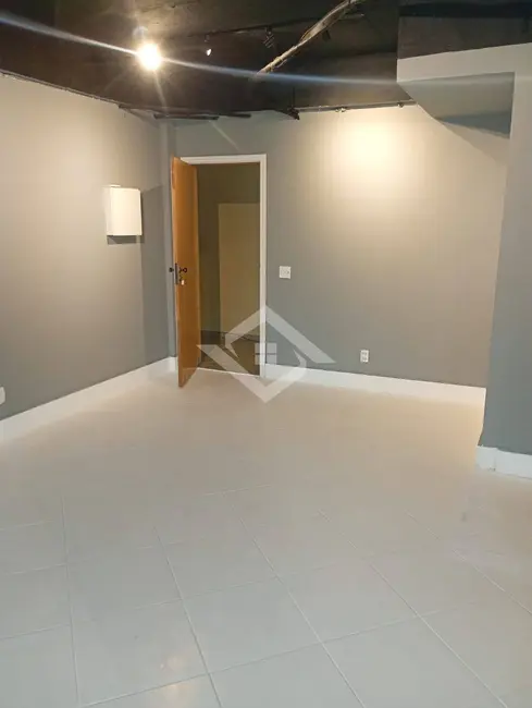 Foto 3 de Sala Comercial para alugar, 49m2 em Barra da Tijuca, Rio De Janeiro - RJ