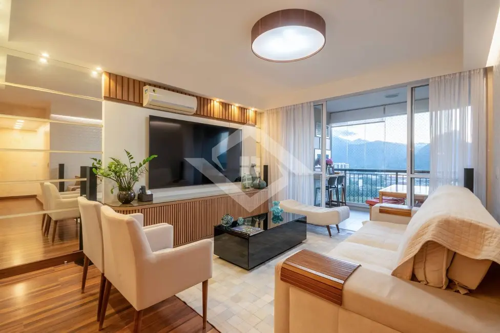 Apartamento com 4 quartos à venda, 143m2 em Rio De Janeiro - RJ - imagem 6 Foto 6 de Apartamento com 4 quartos à venda, 143m2 em Rio De Janeiro - RJ