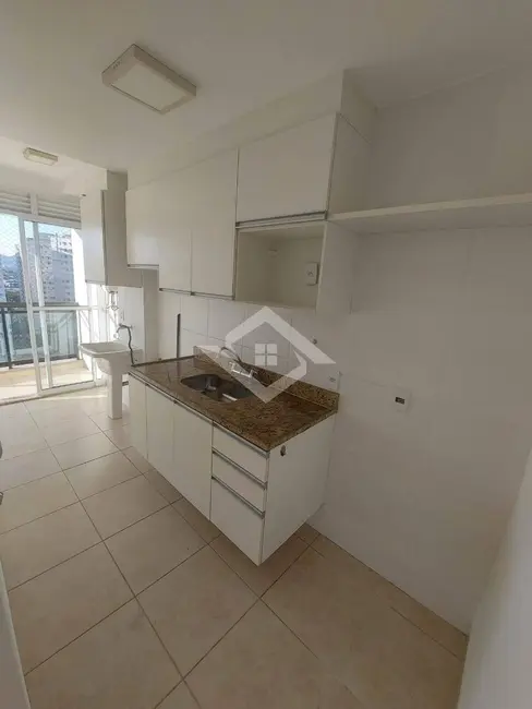 Foto 4 de Apartamento com 2 quartos para alugar, 69m2 em Rio De Janeiro - RJ