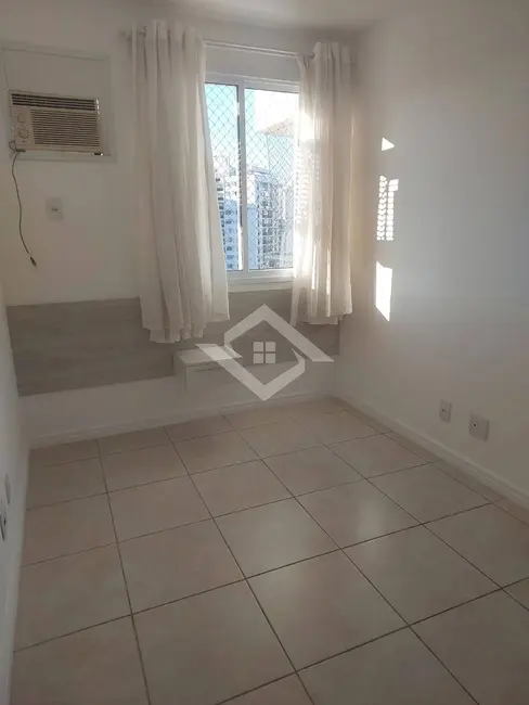 Foto 6 de Apartamento com 2 quartos para alugar, 69m2 em Rio De Janeiro - RJ