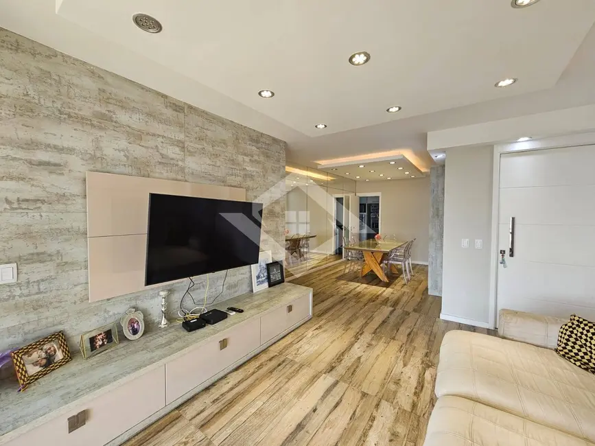 Apartamento com 4 quartos à venda, 144m2 em Rio De Janeiro - RJ - imagem 2 Foto 2 de Apartamento com 4 quartos à venda, 144m2 em Rio De Janeiro - RJ