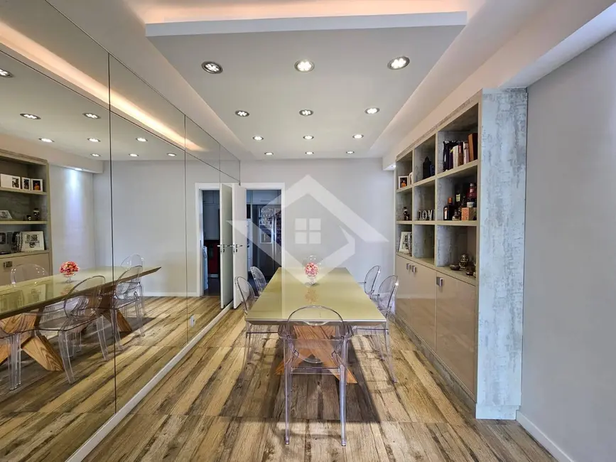 Apartamento com 4 quartos à venda, 144m2 em Rio De Janeiro - RJ - imagem 6 Foto 6 de Apartamento com 4 quartos à venda, 144m2 em Rio De Janeiro - RJ