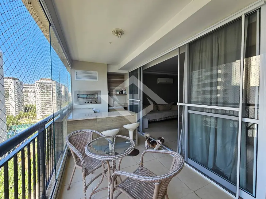 Foto 2 de Apartamento com 4 quartos à venda, 166m2 em Rio De Janeiro - RJ