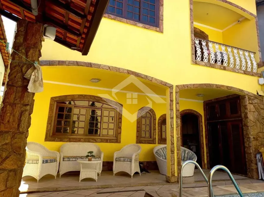 Casa com 4 quartos à venda, 235m2 em Senador Vasconcelos, Rio De Janeiro - RJ - imagem 3 Foto 3 de Casa com 4 quartos à venda, 235m2 em Senador Vasconcelos, Rio De Janeiro - RJ