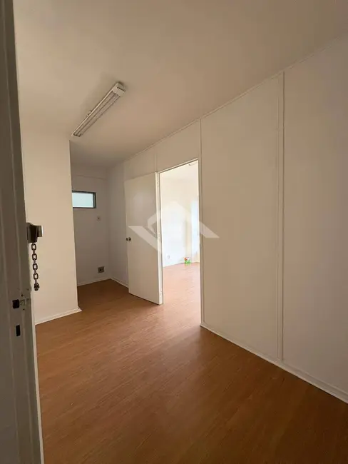 Foto 3 de Sala Comercial para alugar, 27m2 em Méier, Rio De Janeiro - RJ