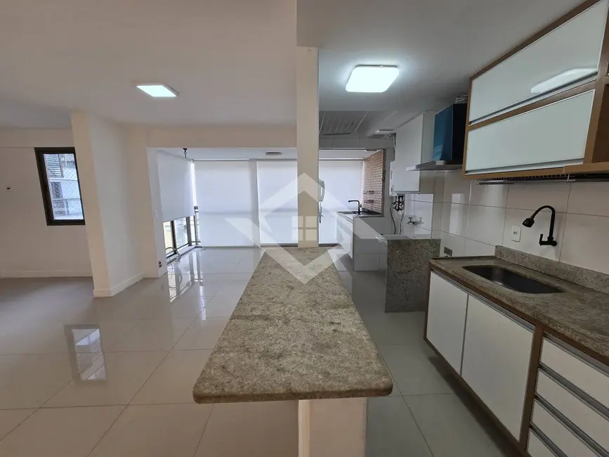 Apartamento com 3 quartos à venda, 82m2 em Recreio dos Bandeirantes, Rio De Janeiro - RJ - imagem 8 Foto 8 de Apartamento com 3 quartos à venda, 82m2 em Recreio dos Bandeirantes, Rio De Janeiro - RJ