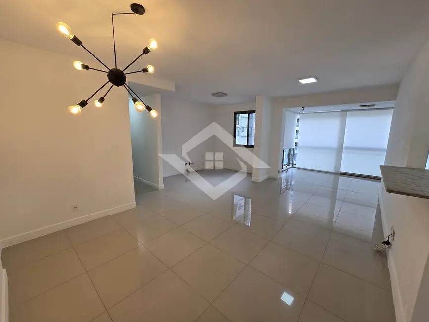 Apartamento com 3 quartos à venda, 82m2 em Recreio dos Bandeirantes, Rio De Janeiro - RJ - imagem 1 Foto 1 de Apartamento com 3 quartos à venda, 82m2 em Recreio dos Bandeirantes, Rio De Janeiro - RJ
