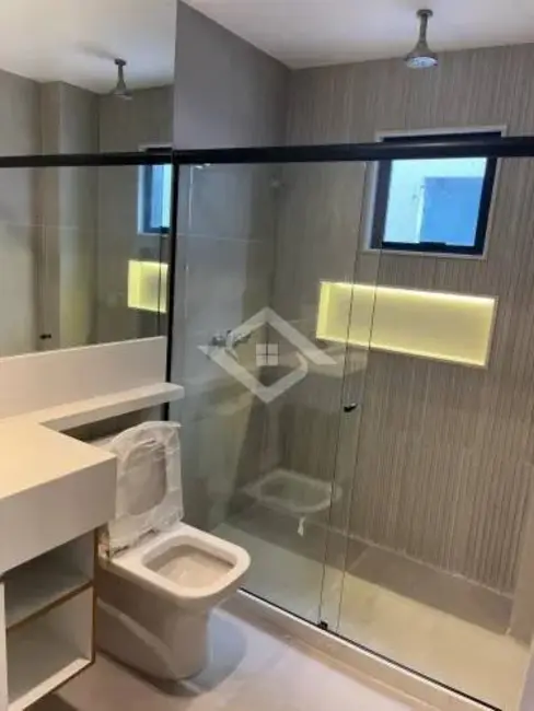 Casa com 4 quartos para alugar, 350m2 em Recreio dos Bandeirantes, Rio De Janeiro - RJ - imagem 8 Foto 8 de Casa com 4 quartos para alugar, 350m2 em Recreio dos Bandeirantes, Rio De Janeiro - RJ