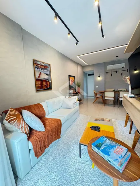 Foto 2 de Apartamento com 2 quartos à venda, 90m2 em Icaraí, Niteroi - RJ