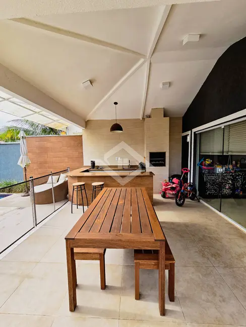 Casa de Condomínio com 4 quartos à venda, 273m2 em Recreio dos Bandeirantes, Rio De Janeiro - RJ - imagem 3 Foto 3 de Casa de Condomínio com 4 quartos à venda, 273m2 em Recreio dos Bandeirantes, Rio De Janeiro - RJ