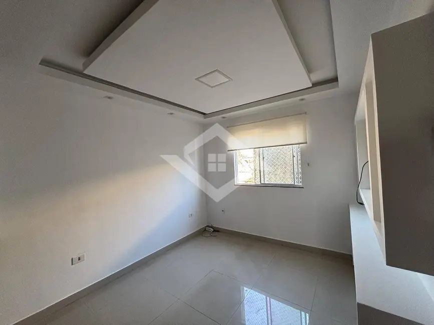Apartamento com 3 quartos para alugar, 60m2 em Madureira, Rio De Janeiro - RJ - imagem 5 Foto 5 de Apartamento com 3 quartos para alugar, 60m2 em Madureira, Rio De Janeiro - RJ