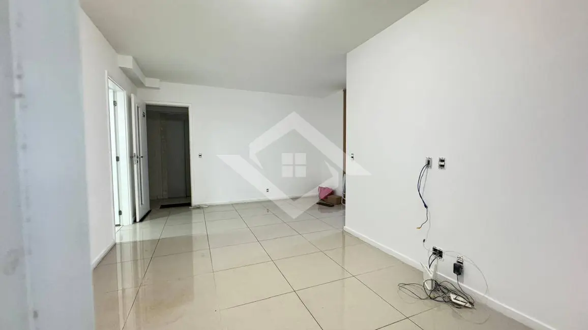 Foto 6 de Apartamento com 2 quartos à venda, 75m2 em Icaraí, Niteroi - RJ