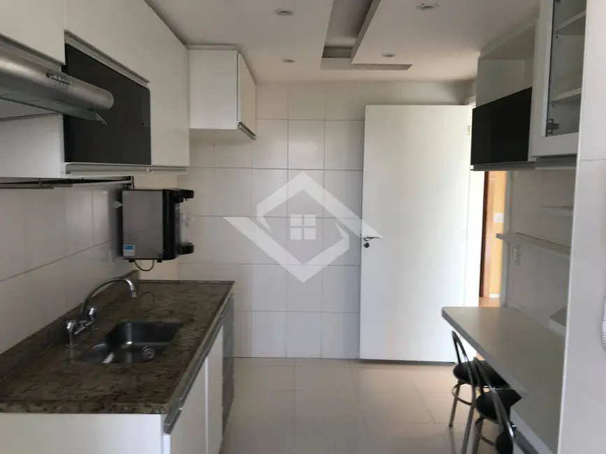 Foto 4 de Apartamento com 4 quartos à venda, 93m2 em Rio De Janeiro - RJ