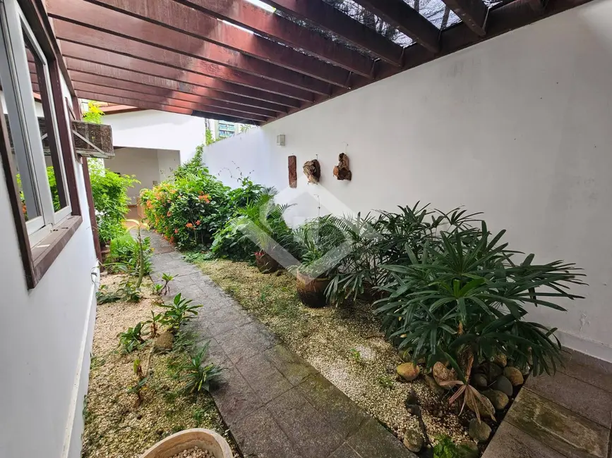 Foto 9 de Casa com 7 quartos à venda, 1000m2 em Barra da Tijuca, Rio De Janeiro - RJ