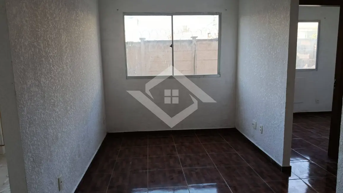 Foto 2 de Apartamento com 2 quartos à venda, 43m2 em Cosmos, Rio De Janeiro - RJ