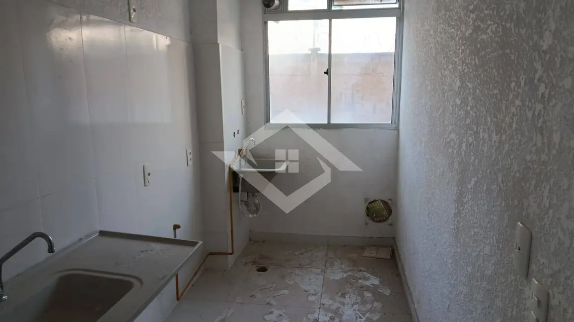 Foto 3 de Apartamento com 2 quartos à venda, 43m2 em Cosmos, Rio De Janeiro - RJ