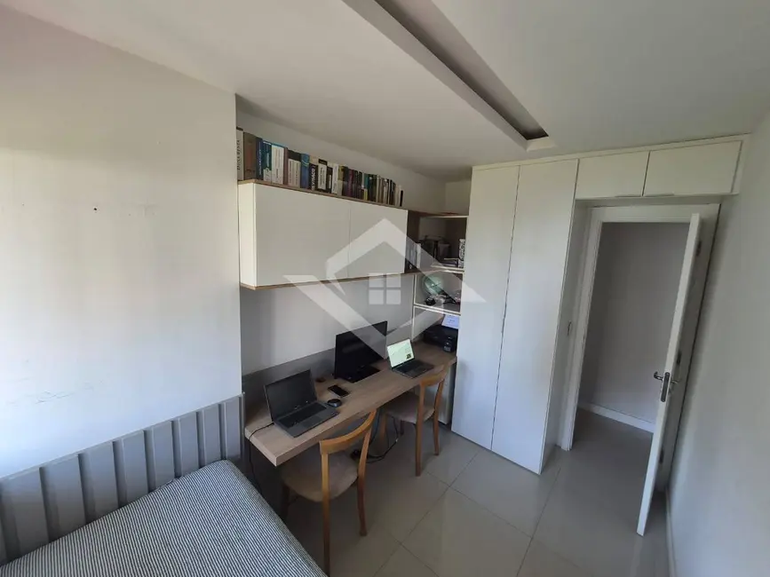 Foto 4 de Apartamento com 3 quartos à venda, 90m2 em Rio De Janeiro - RJ