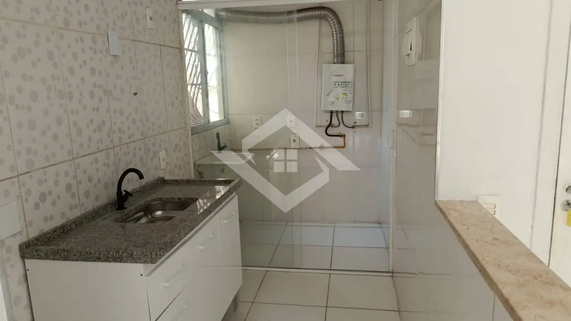 Foto 3 de Apartamento com 2 quartos à venda, 45m2 em Realengo, Rio De Janeiro - RJ