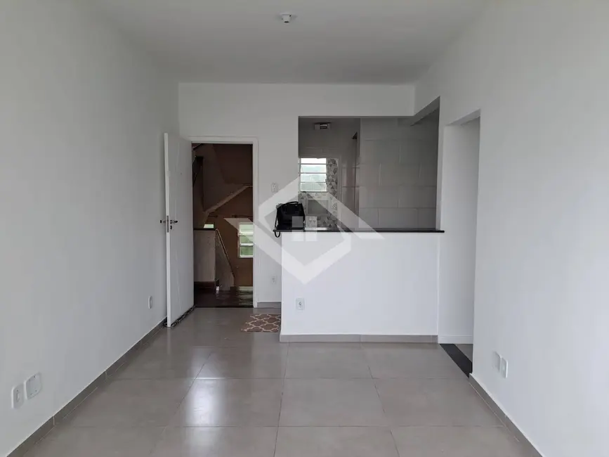 Foto 3 de Apartamento com 3 quartos para alugar, 90m2 em Del Castilho, Rio De Janeiro - RJ