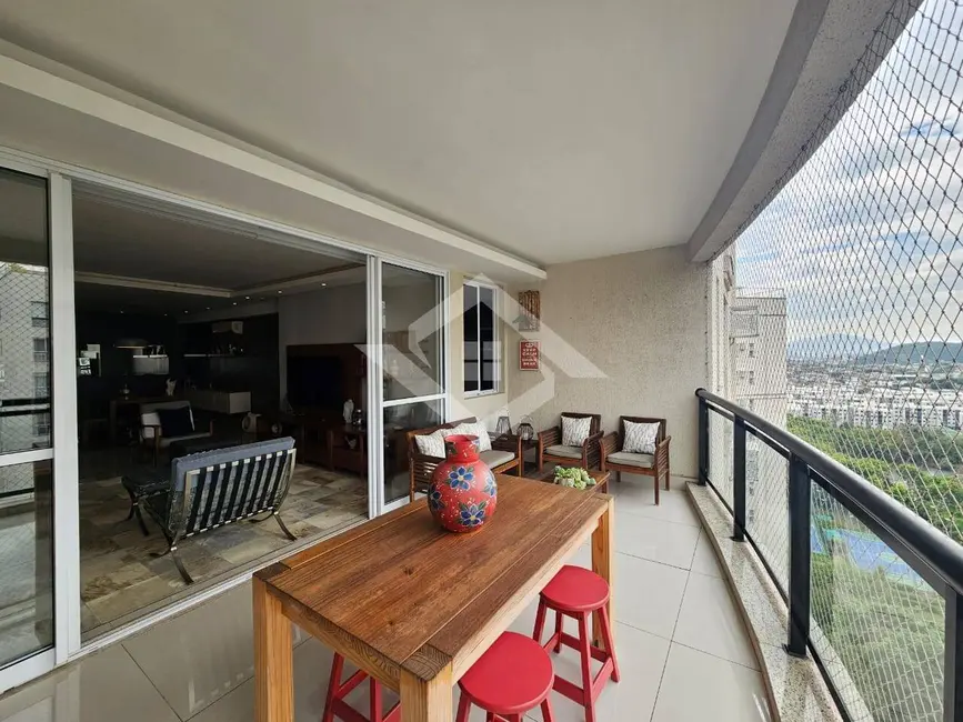Foto 3 de Apartamento com 4 quartos à venda, 169m2 em Rio De Janeiro - RJ