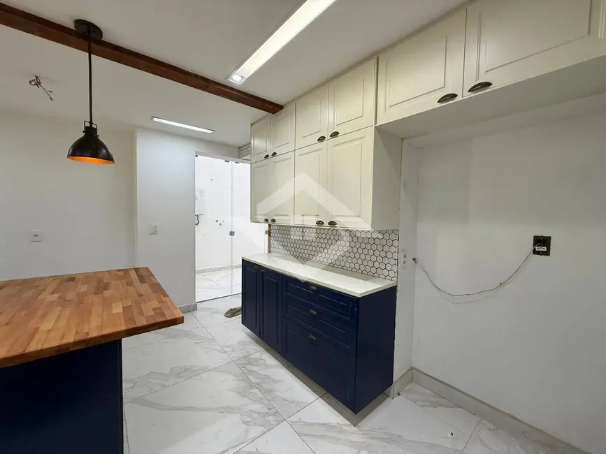 Casa com 4 quartos à venda, 400m2 em Barra da Tijuca, Rio De Janeiro - RJ - imagem 4 Foto 4 de Casa com 4 quartos à venda, 400m2 em Barra da Tijuca, Rio De Janeiro - RJ