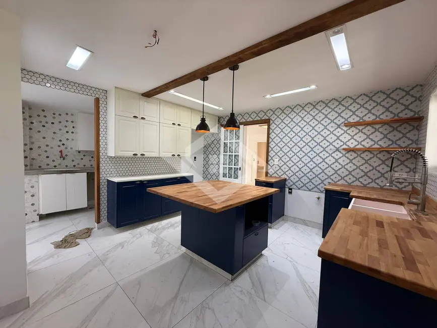 Casa com 4 quartos à venda, 400m2 em Barra da Tijuca, Rio De Janeiro - RJ - imagem 9 Foto 9 de Casa com 4 quartos à venda, 400m2 em Barra da Tijuca, Rio De Janeiro - RJ