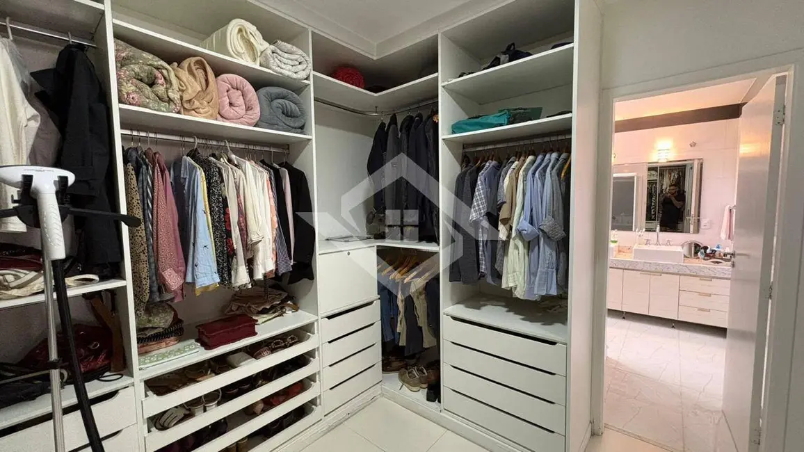 Casa com 3 quartos à venda, 400m2 em Barra da Tijuca, Rio De Janeiro - RJ - imagem 5 Foto 5 de Casa com 3 quartos à venda, 400m2 em Barra da Tijuca, Rio De Janeiro - RJ