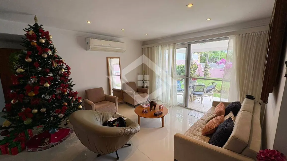 Casa com 3 quartos à venda, 400m2 em Barra da Tijuca, Rio De Janeiro - RJ - imagem 8 Foto 8 de Casa com 3 quartos à venda, 400m2 em Barra da Tijuca, Rio De Janeiro - RJ