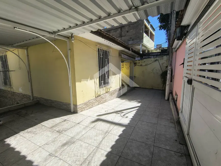 Casa com 3 quartos à venda em Jardim Carioca, Rio De Janeiro - RJ - imagem 4 Foto 4 de Casa com 3 quartos à venda em Jardim Carioca, Rio De Janeiro - RJ