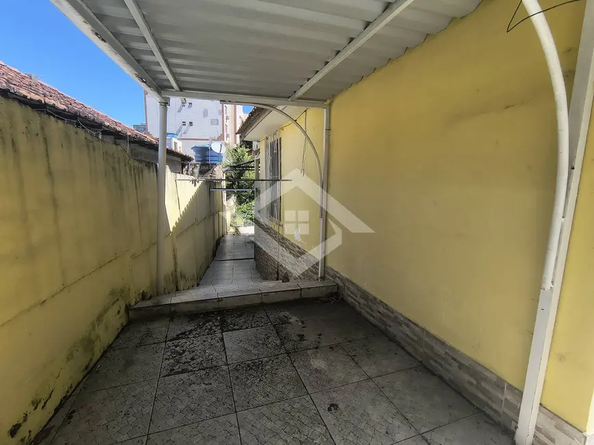 Casa com 3 quartos à venda em Jardim Carioca, Rio De Janeiro - RJ - imagem 5 Foto 5 de Casa com 3 quartos à venda em Jardim Carioca, Rio De Janeiro - RJ
