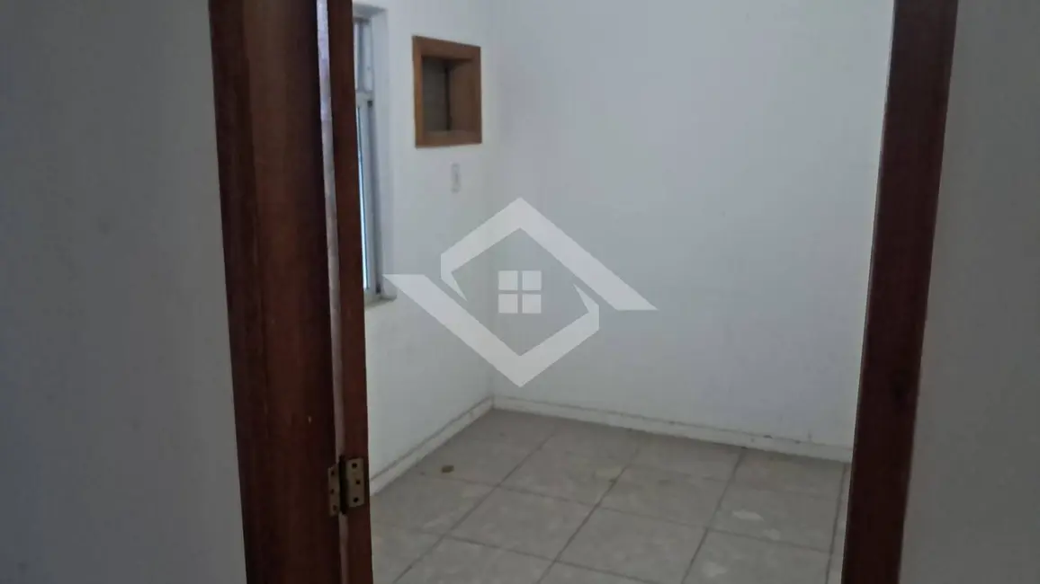 Casa com 1 quarto à venda, 41m2 em Jardim Vinte e Cinco de Agosto, Duque De Caxias - RJ - imagem 4 Foto 4 de Casa com 1 quarto à venda, 41m2 em Jardim Vinte e Cinco de Agosto, Duque De Caxias - RJ
