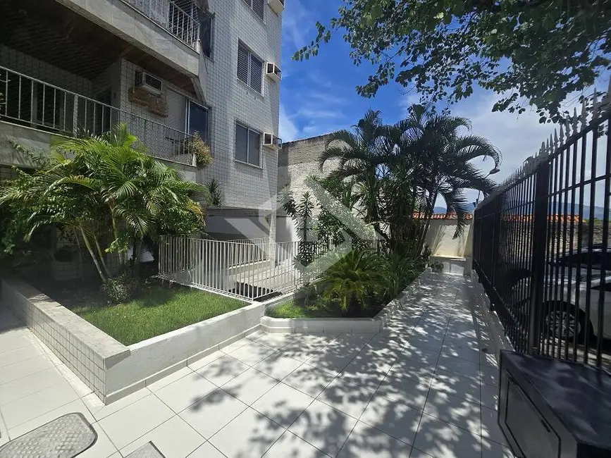 Foto 3 de Apartamento com 3 quartos para alugar, 84m2 em Tanque, Rio De Janeiro - RJ