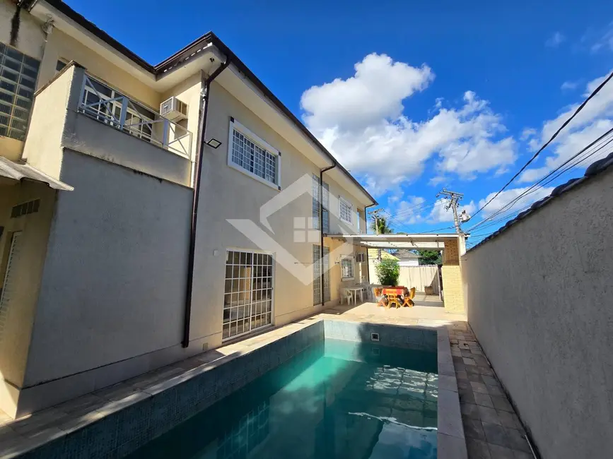 Foto 4 de Casa com 3 quartos à venda e para alugar, 220m2 em Freguesia (Jacarepaguá), Rio De Janeiro - RJ