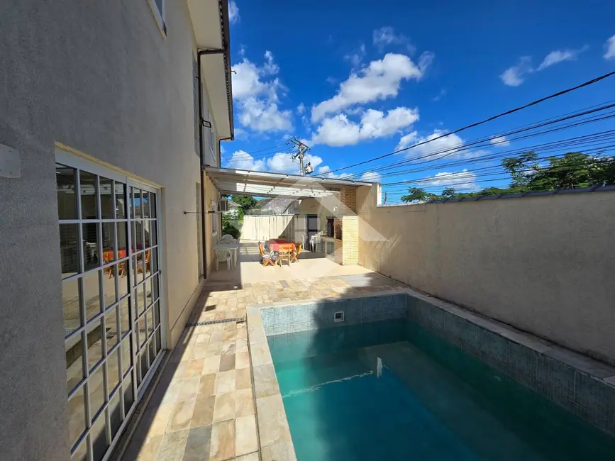 Foto 5 de Casa com 3 quartos à venda e para alugar, 220m2 em Freguesia (Jacarepaguá), Rio De Janeiro - RJ