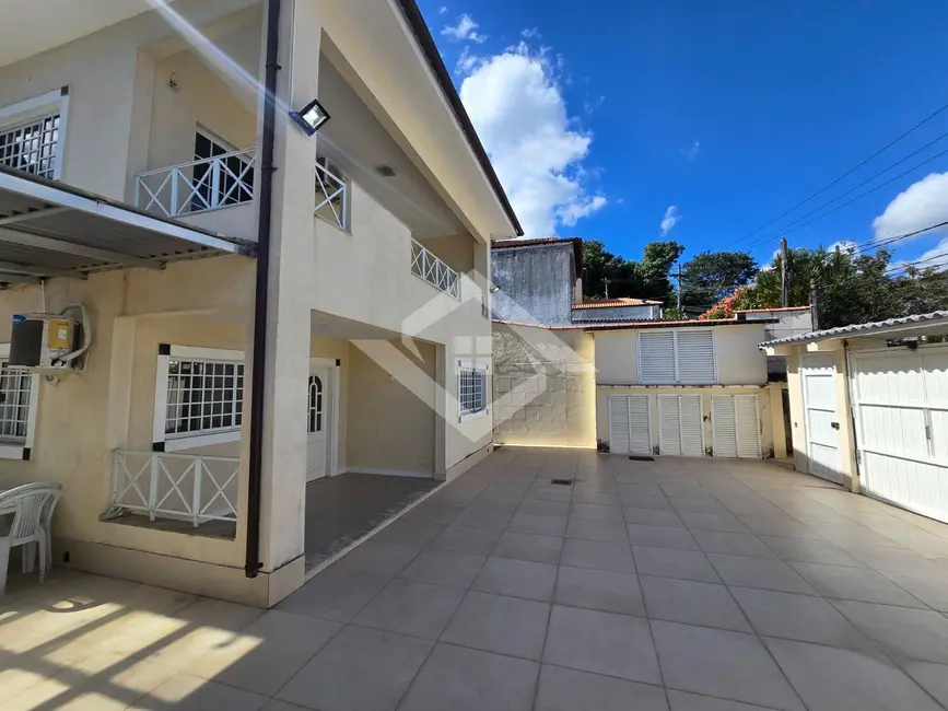 Foto 2 de Casa com 3 quartos à venda e para alugar, 220m2 em Freguesia (Jacarepaguá), Rio De Janeiro - RJ