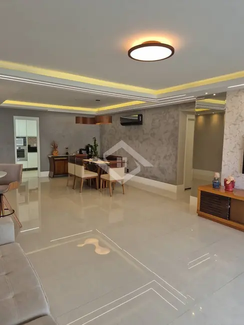 Foto 3 de Apartamento com 4 quartos à venda, 166m2 em Rio De Janeiro - RJ