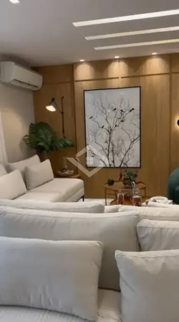 Apartamento com 3 quartos à venda, 145m2 em Rio De Janeiro - RJ - imagem 2 Foto 2 de Apartamento com 3 quartos à venda, 145m2 em Rio De Janeiro - RJ