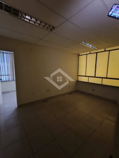 Foto 2 de Loja para alugar, 140m2 em Centro, Niteroi - RJ