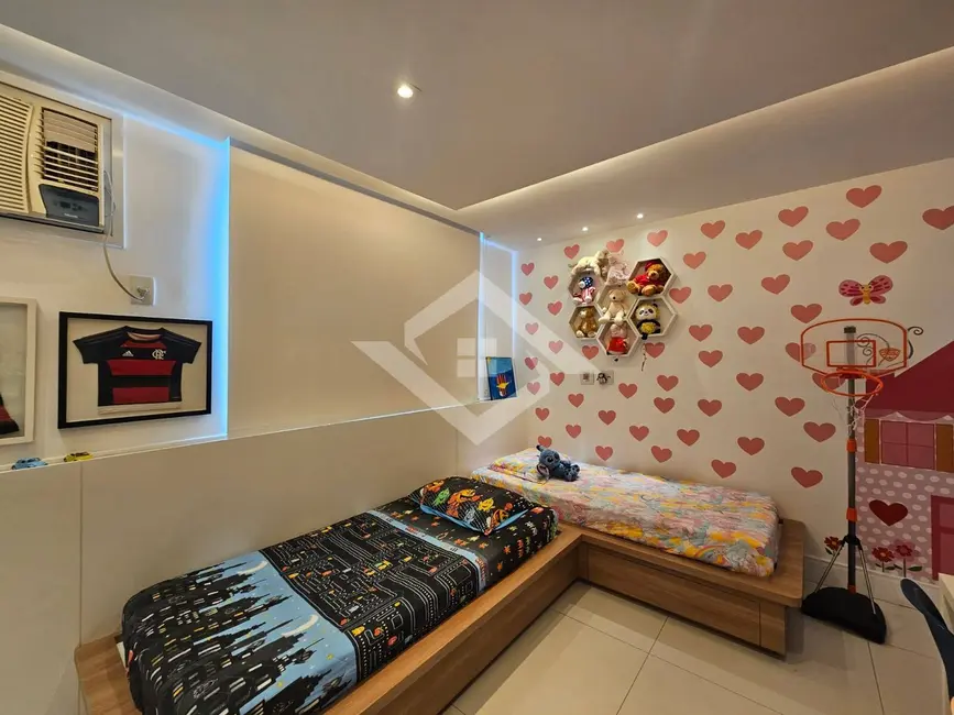 Foto 8 de Apartamento com 4 quartos à venda, 166m2 em Rio De Janeiro - RJ