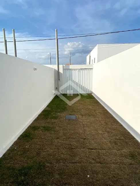 Foto 2 de Casa com 2 quartos à venda, 65m2 em Guaratiba, Rio De Janeiro - RJ