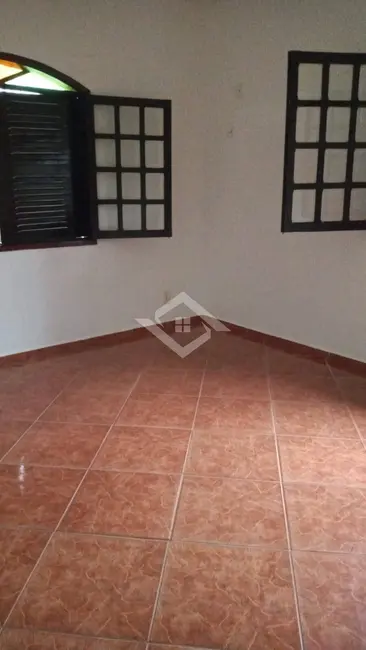 Foto 9 de Casa com 6 quartos à venda, 982m2 em Araruama - RJ