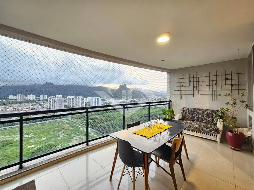 Foto 3 de Apartamento com 4 quartos à venda, 169m2 em Rio De Janeiro - RJ